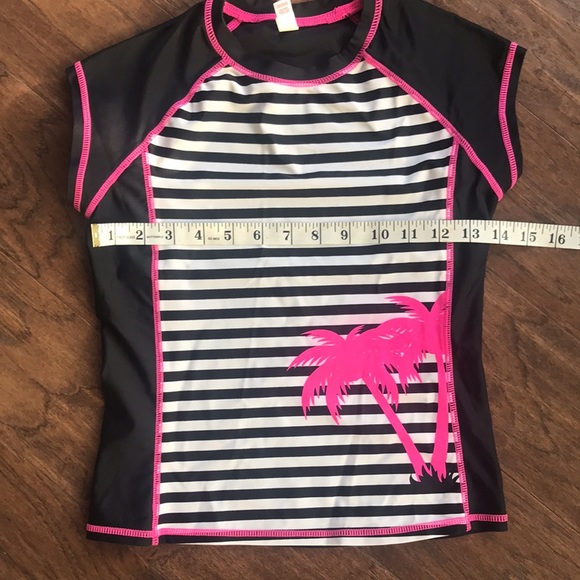 Swim Shirt Rashguard - Picture 3 of 5